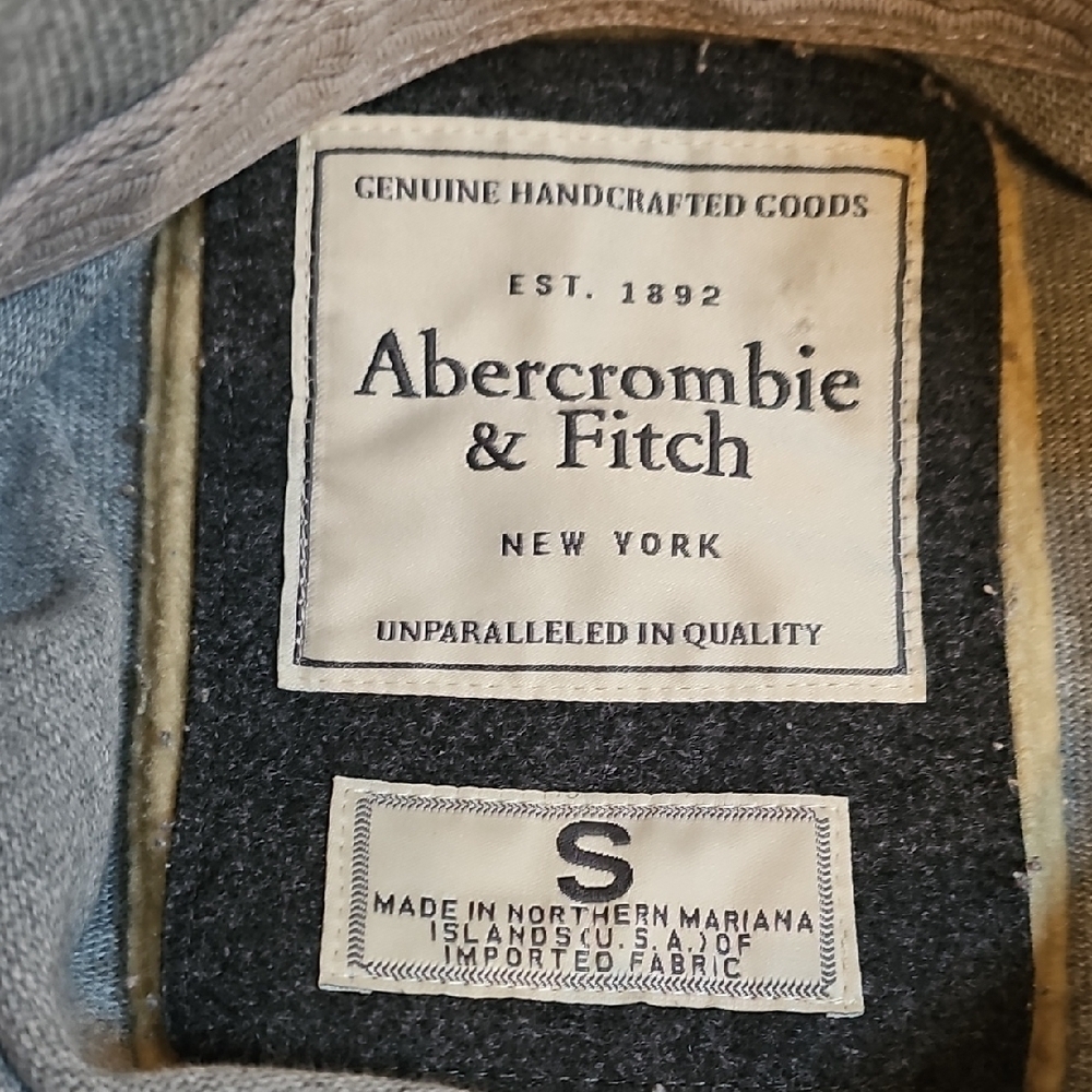 Vintage Abercrombie & Fitch Gray Button Pullover Sweater Size Small - Picture 8 of 15